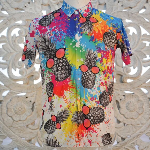 Men's Pineapple Print Short Sleeve Button-Up Shirt, Vibrant, Size M Psychedelic - Picture 1 of 6